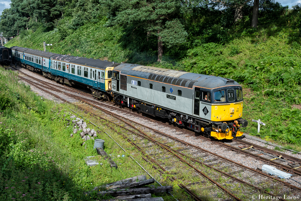 33063 passed the Groombridge loop on the 15:30 Tunbridge Wells West to Eridge service.