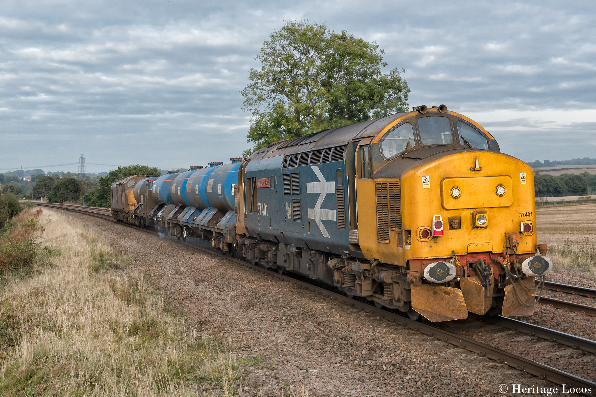 37402 leads 37401 on the 3J51 York Thrall Europa to York Thrall Europa via Chesterfield
