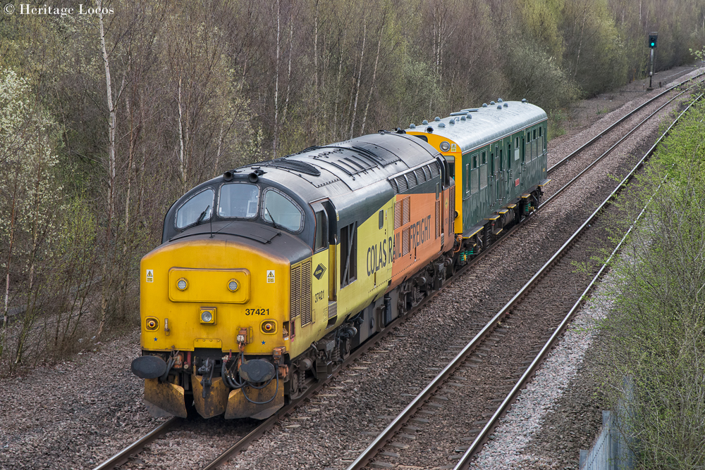 37421 and inspection saloon 975025 Caroline passes Beighton Junction on the 5Z10 Doncaster West Yard to Derby RTC
