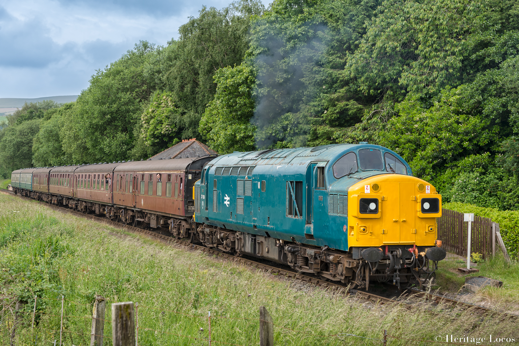 37109 01G51 09:00 Bury to Rawthenstall. ELR Summer Diesel Gala 2021
